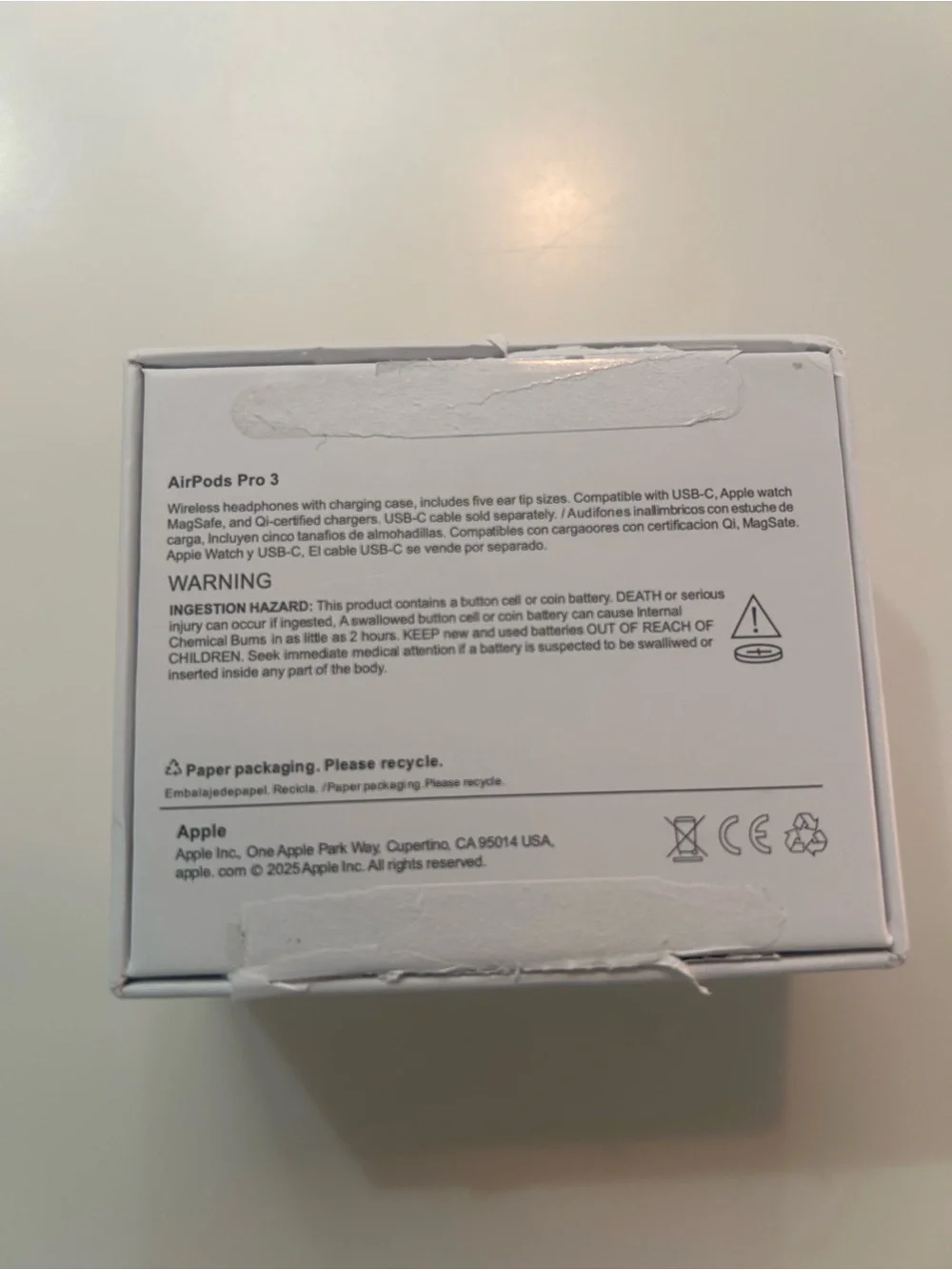 Apple White Wireless Earbuds with Charging Case